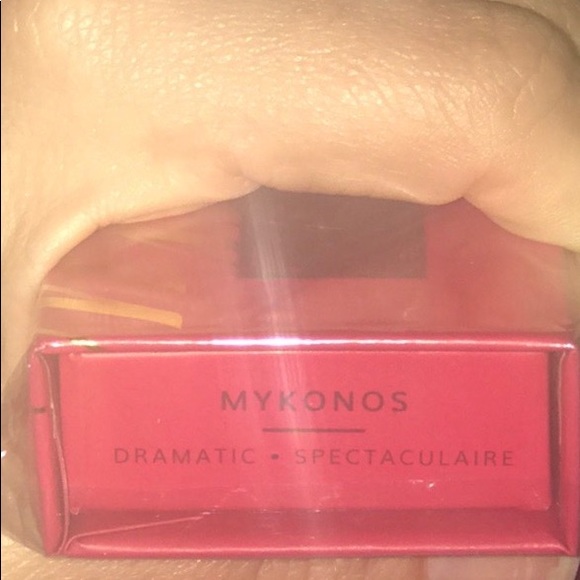 Lilly Lashes for Sephora  Collection in Mykonos - Picture 2 of 3